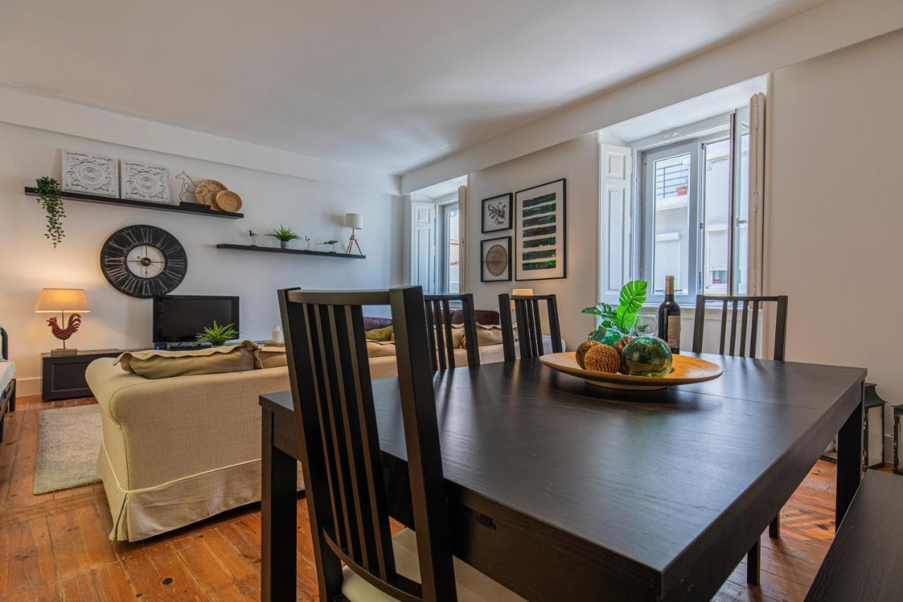 32 -Lovely 2 Bedroom Apt In Principe Real Лиссабон Экстерьер фото