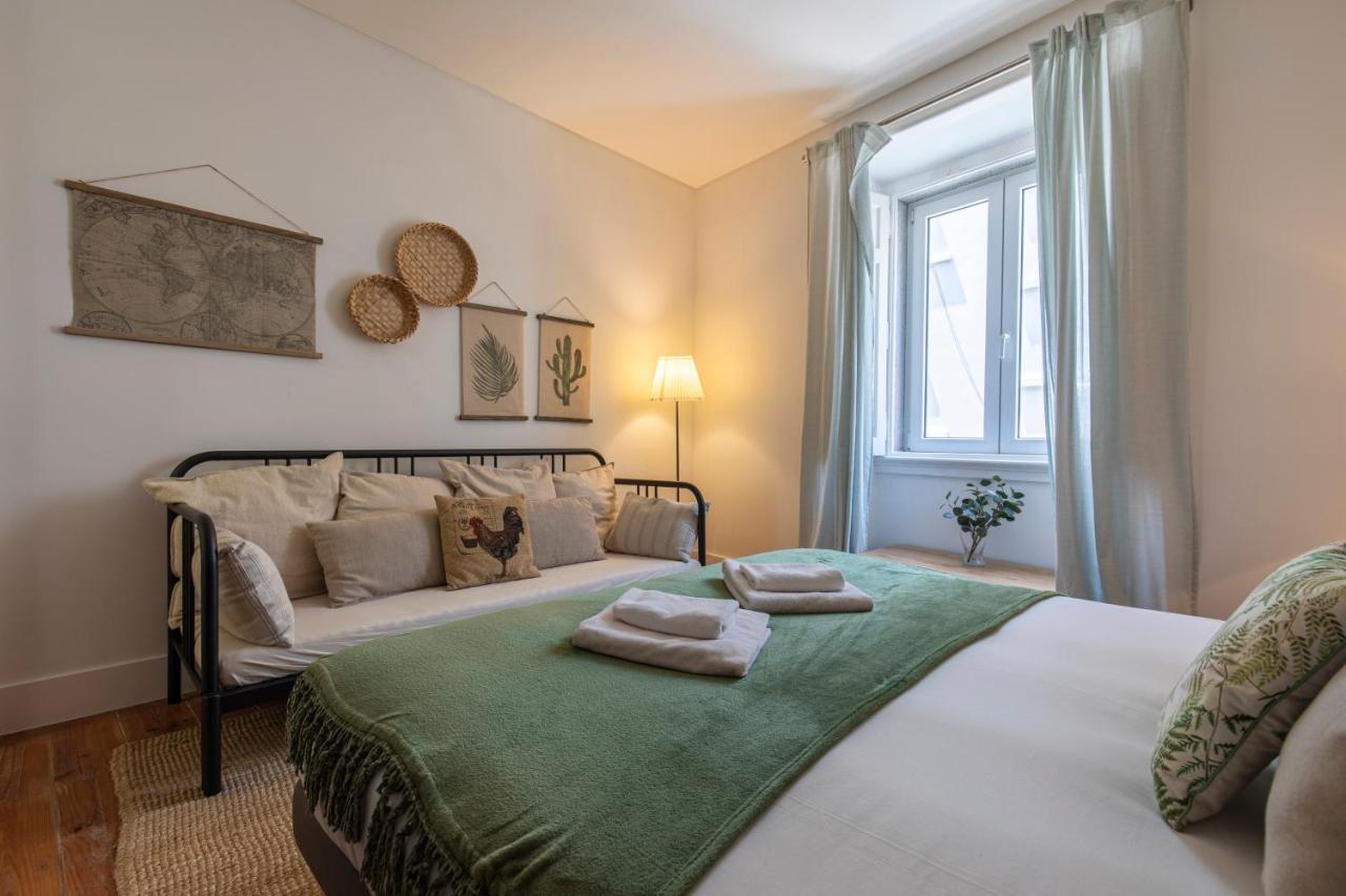 32 -Lovely 2 Bedroom Apt In Principe Real Лиссабон Экстерьер фото